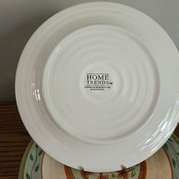 Set of 2 Stoneware Dinner Plates by Home Trends - Picture 3 of 3